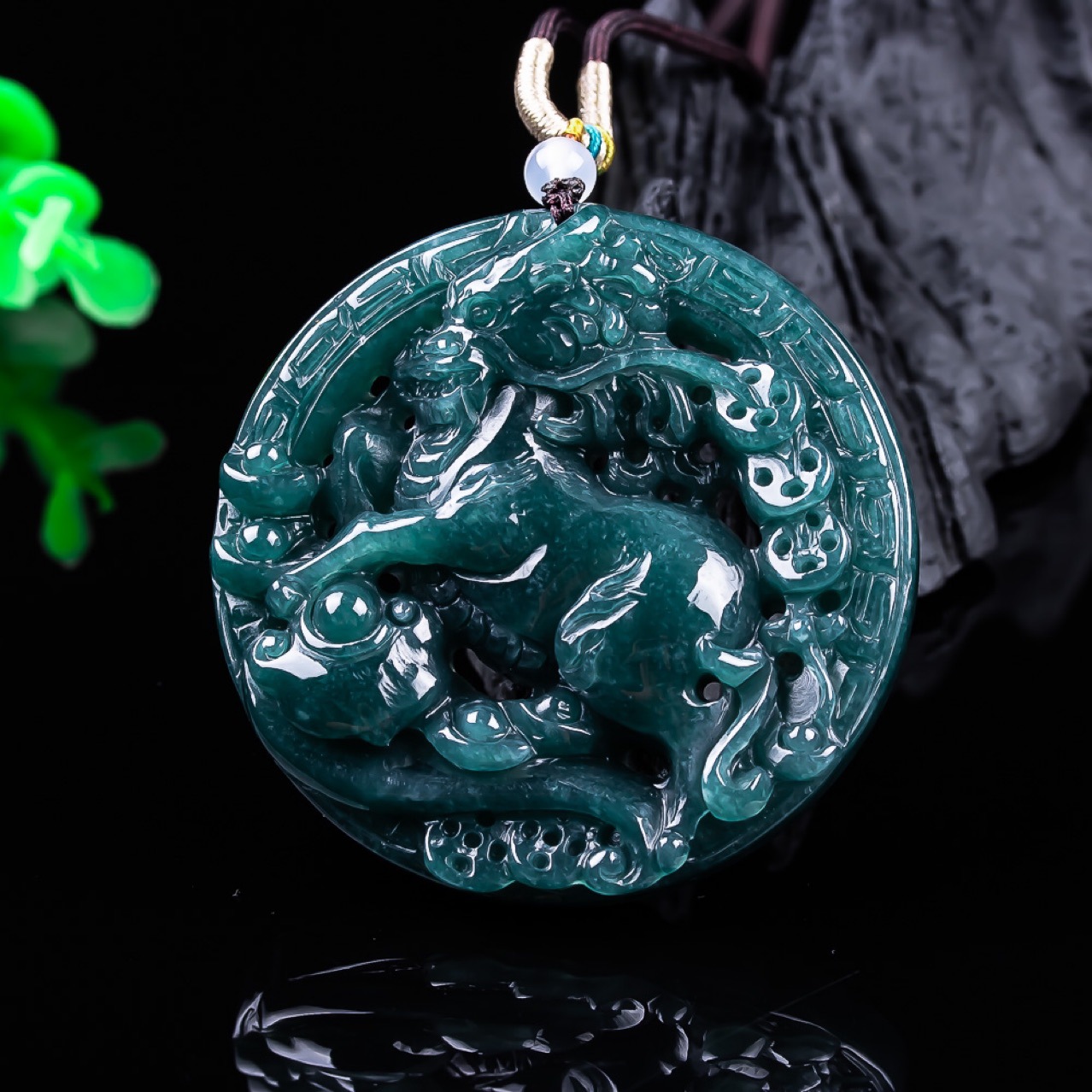 Vintage Necklace - Birmanya Jadeite Ejderha Kolye Taş Gerçek
