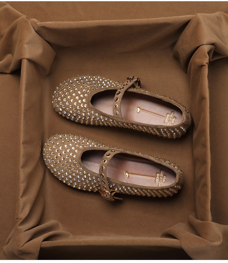 SHOEBOX Kadınların yaz koleksi - Vintage Collectible Shoes incelemesi ve fiyatı